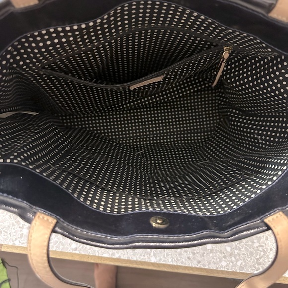 Kate Spade Tote / shoulder bag. Good Condition - Picture 6 of 10